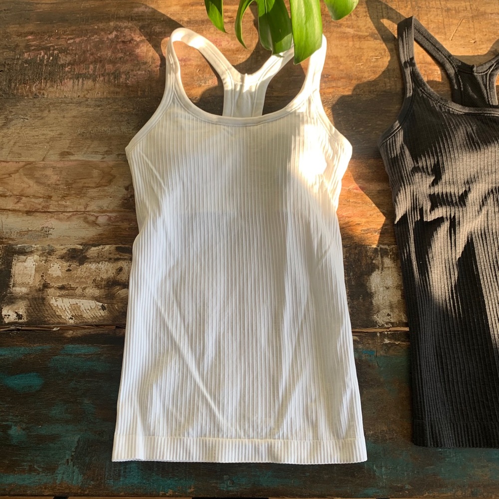 NWOT White ebb to street tank